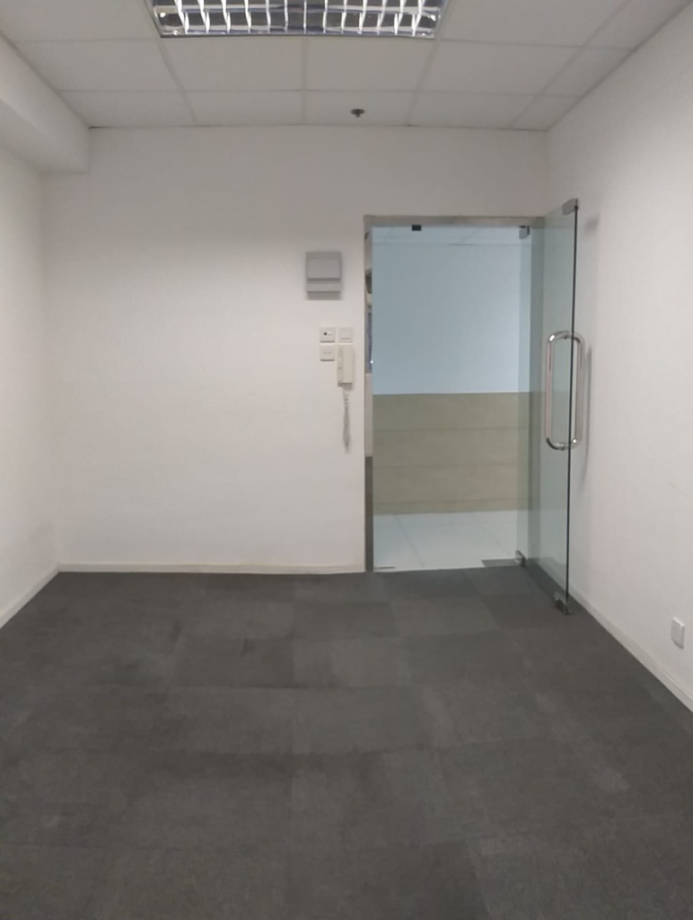 駱駝漆大廈第1座