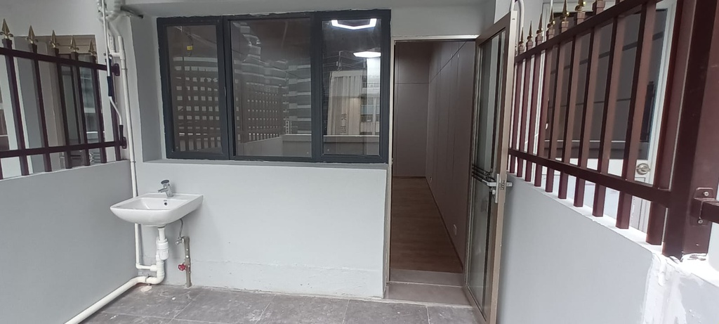 新商廈連平台