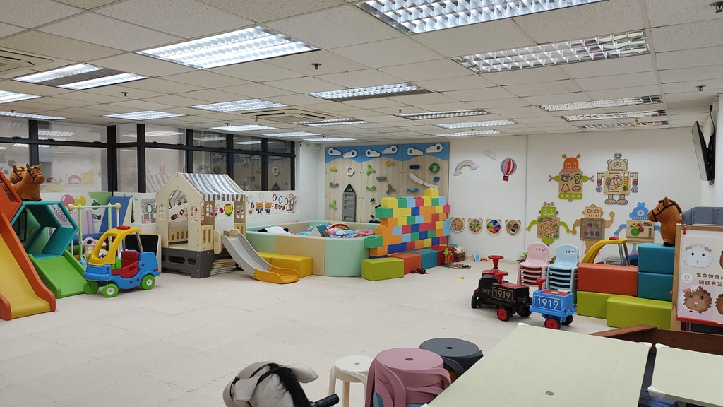 免佣商業大廈(小朋友PlayGroup)