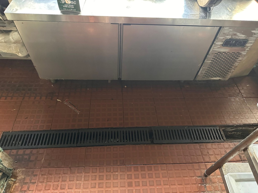 免頂手中餐及食品加工