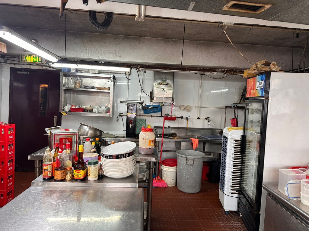 免頂手中餐及食品加工