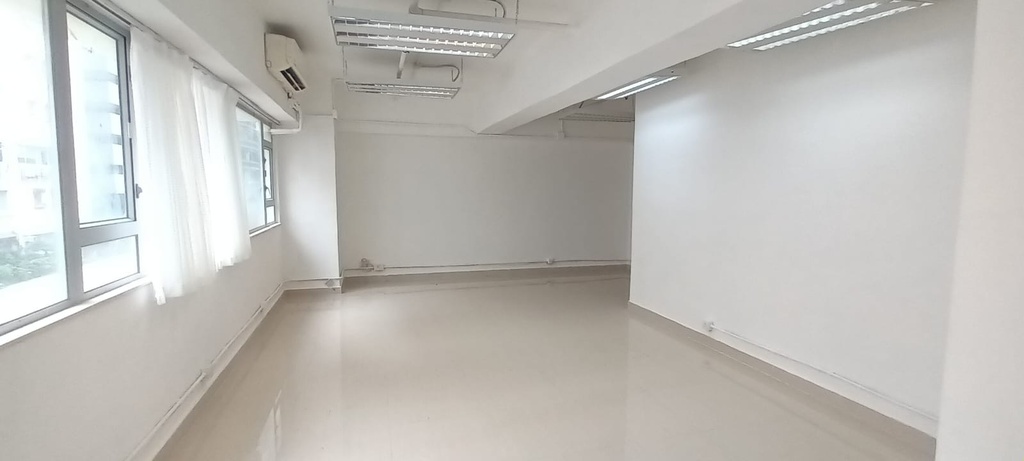 成運工業大廈( 曲呎光猛窗 獨立廁)