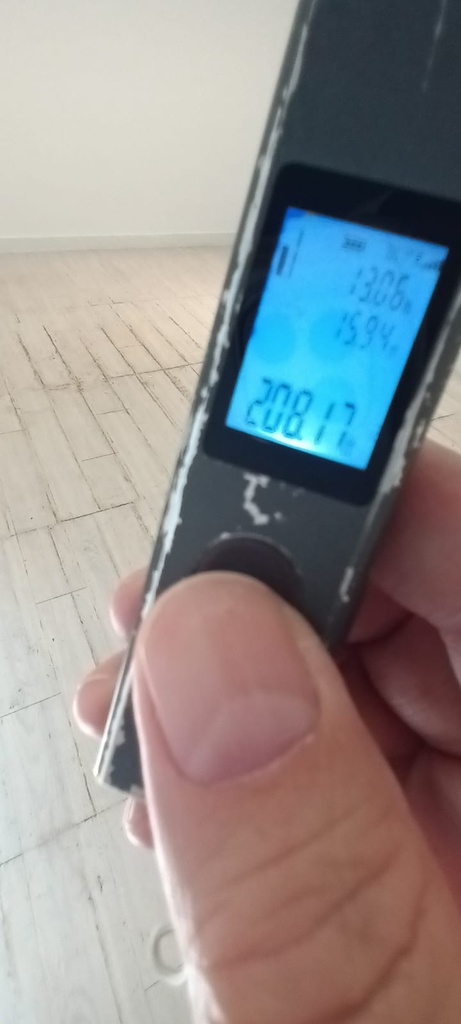 萬年工業大廈(靚光猛窗)