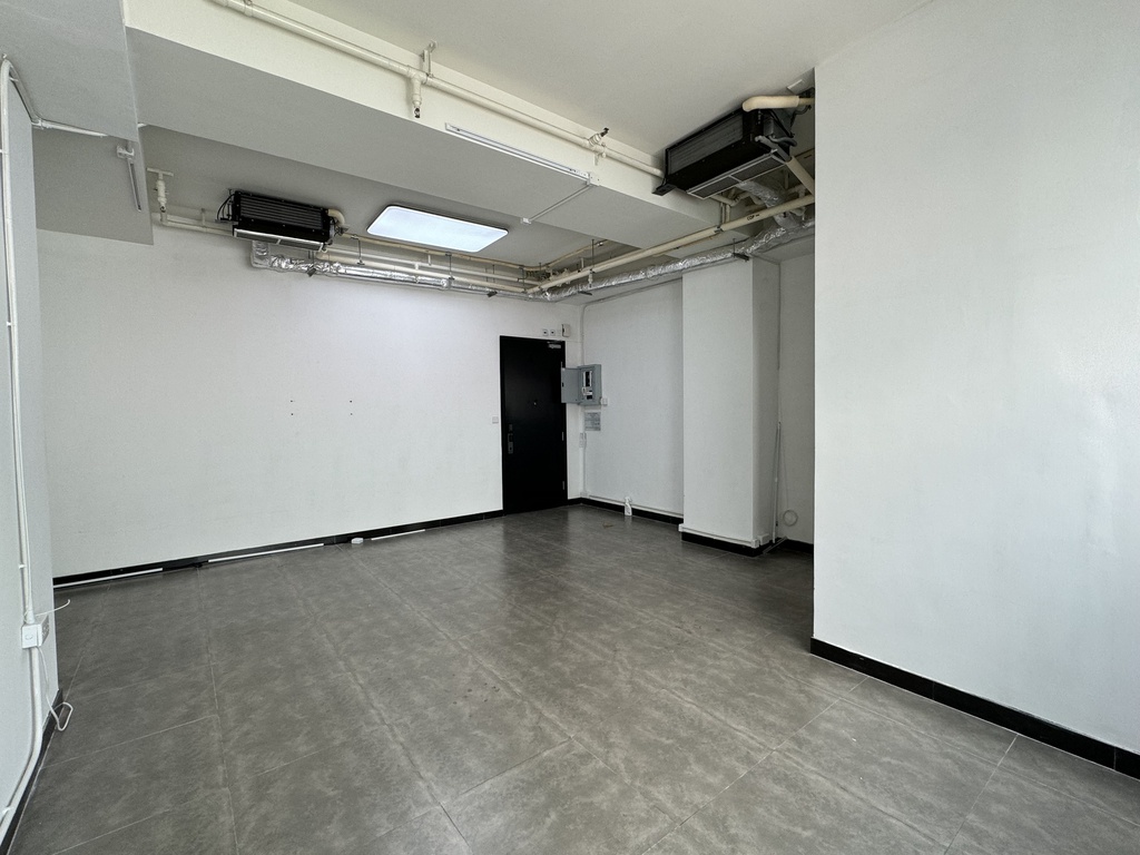 創匯廣場(平靚正 新式工貿大廈)