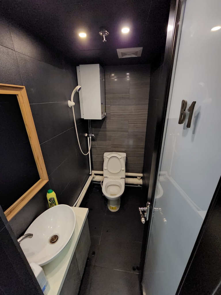 協發工業大廈(可party room)配廁, 熱水爐