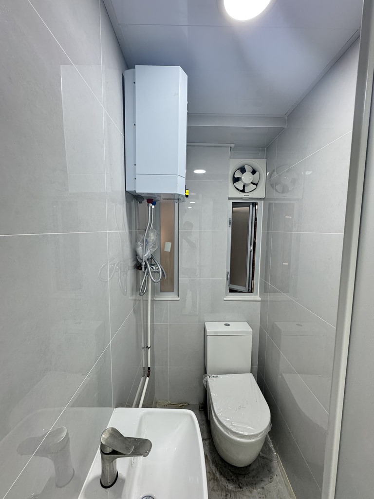 駿業街工廈 (全新裝 有窗有廁有爐)