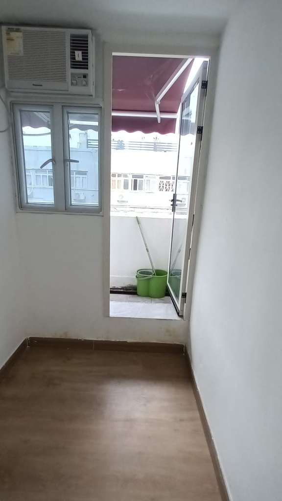鴻福工廠大廈(窗廁爐平台)