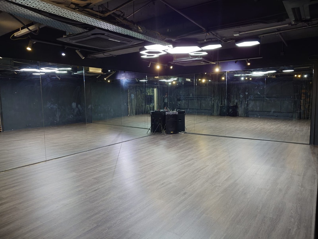 豐利中心(跳舞室 勁減)