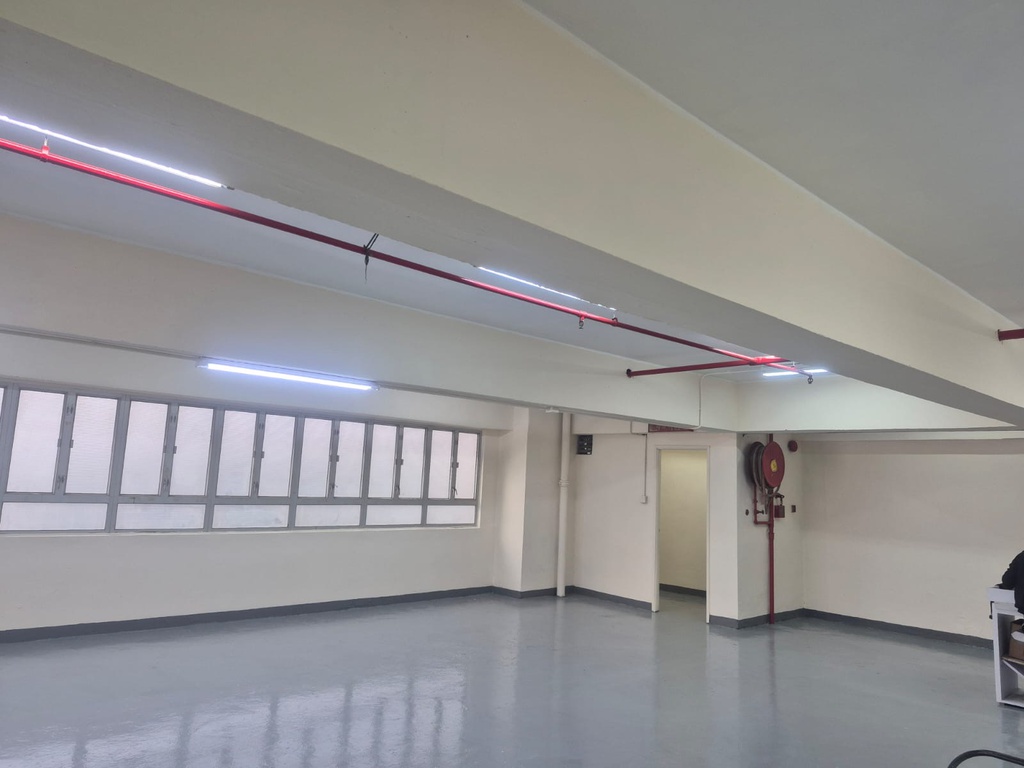 幸運工業大廈(平寫倉, 全新裝修)