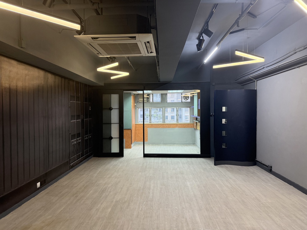 毅力工業中心(靚裝一房)