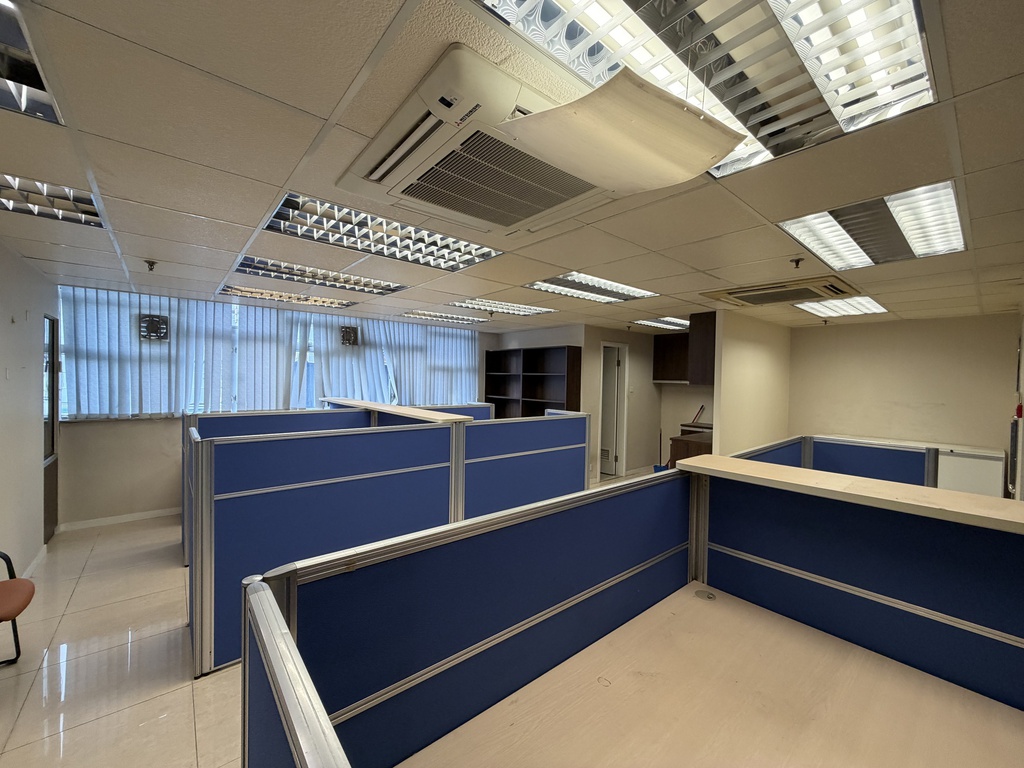 榮昌工業大廈(會議室, 向大街)