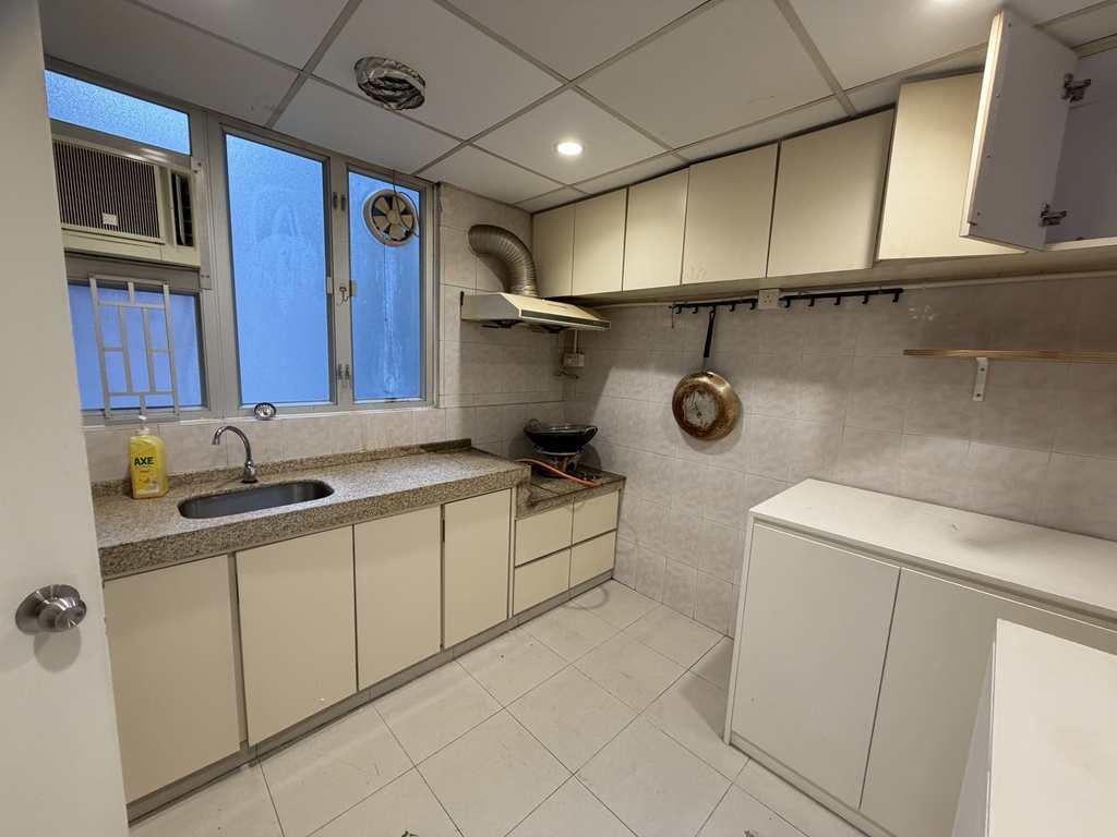 榮昌工業大廈(靚裝, 兩房)