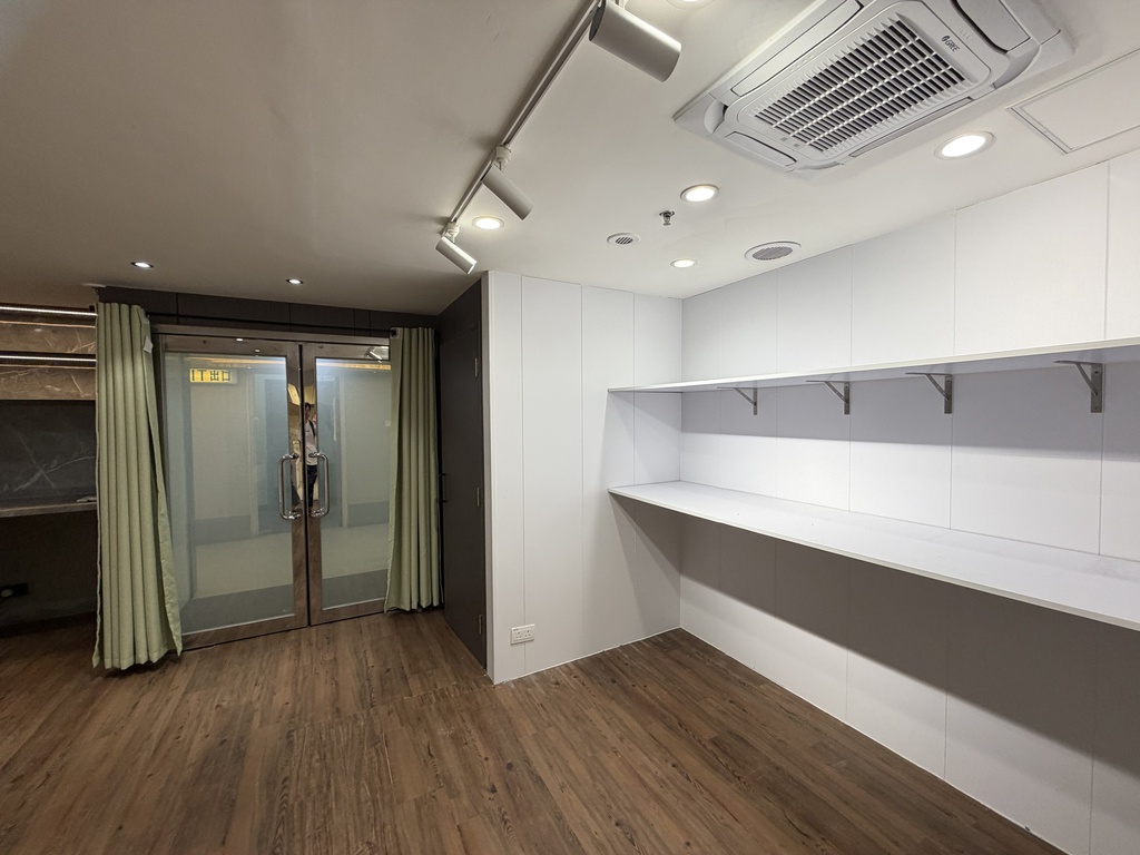 榮昌工業大廈(靚裝, 兩房)