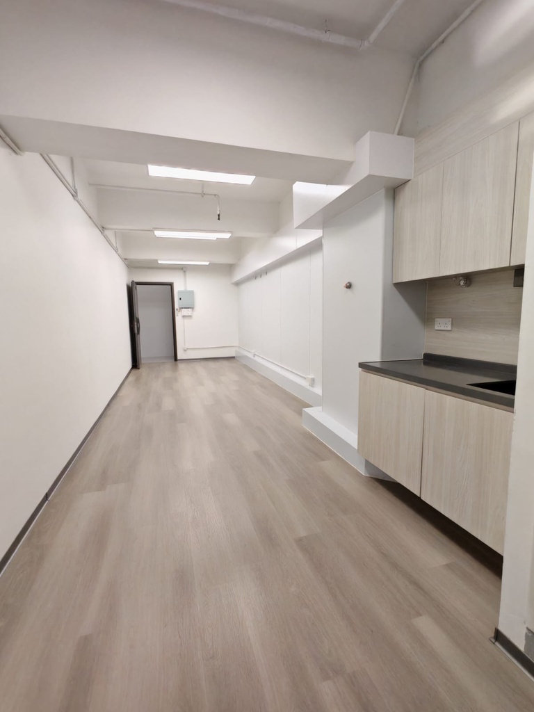 觀塘工業中心(有窗內廁熱水爐)