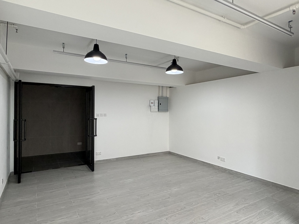 巧運工業大廈(有裝, 熱水爐)