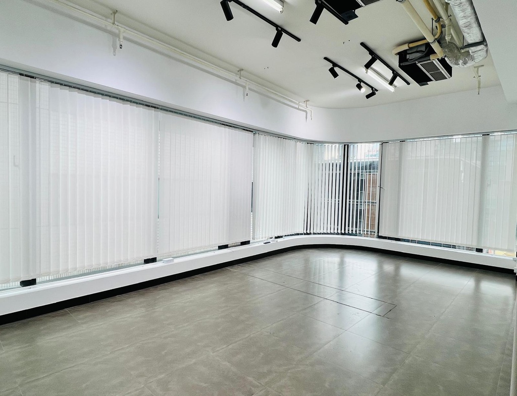 創匯廣場(靚寫字樓, 內廁)