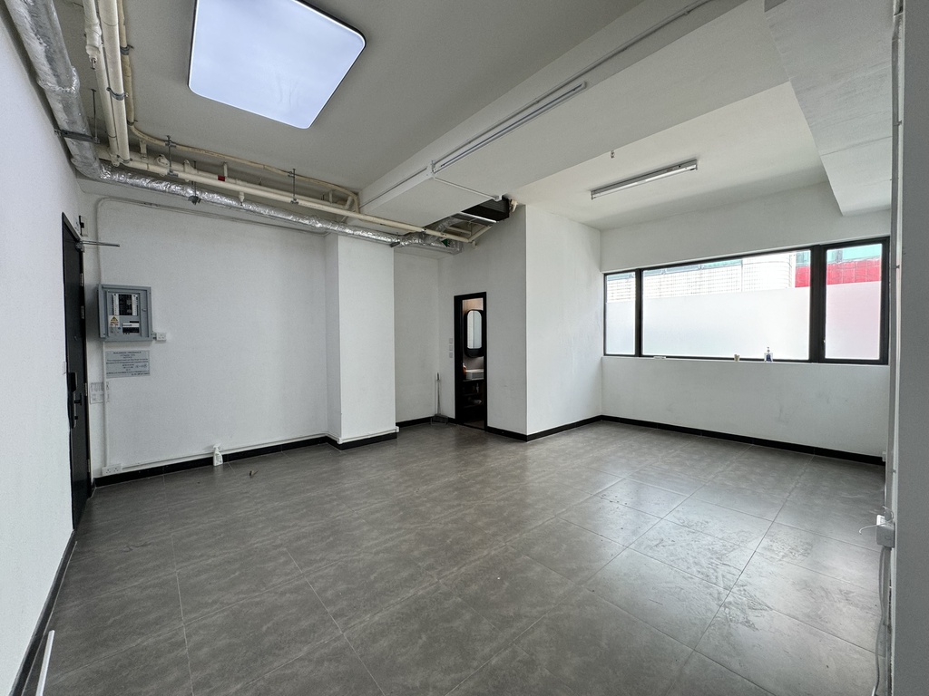 創匯廣場(平靚正 新式工貿大廈)