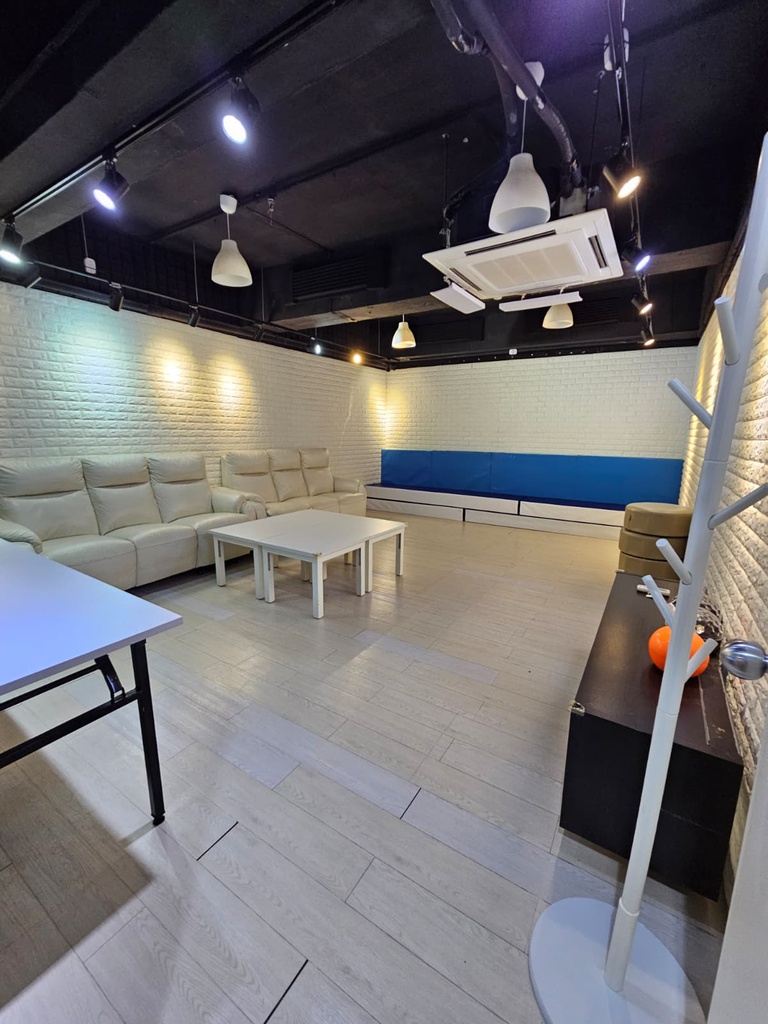 觀塘鴻圖道靚裝工廈