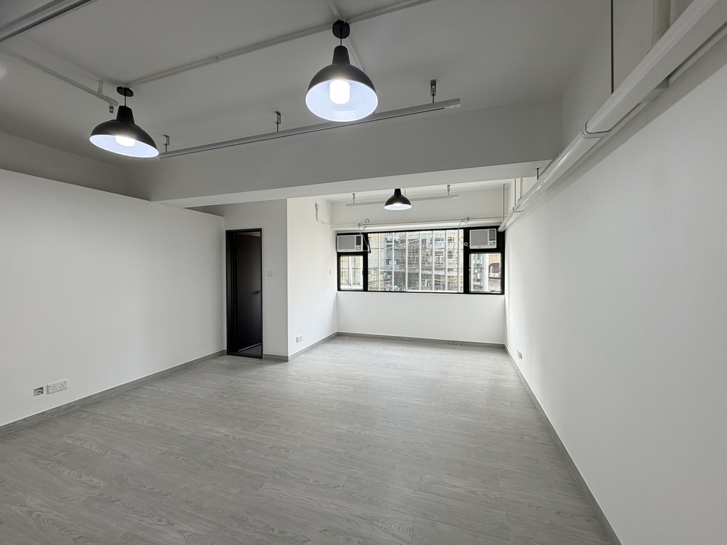 巧運工業大廈(有裝, 熱水爐)