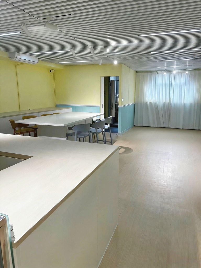 華成工商中心(靚裝頂讓)