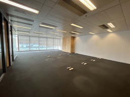 [00017249] 絲寶國際大廈