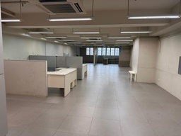 [0003628] 時運工業大廈