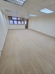 [0003601] 成運工業大廈(已翻新裝修)