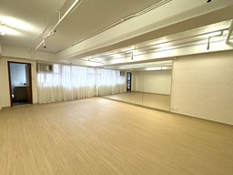 [00017854] 成業工業大廈(有鏡牆, 內廁)