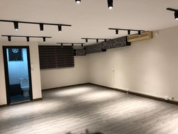 [0001361] 華富工貿中心(靚裝 有熱水爐)