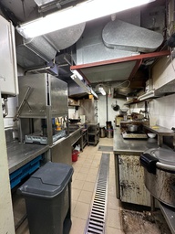 [00010184] 駿業街地舖(有牌食堂出租)